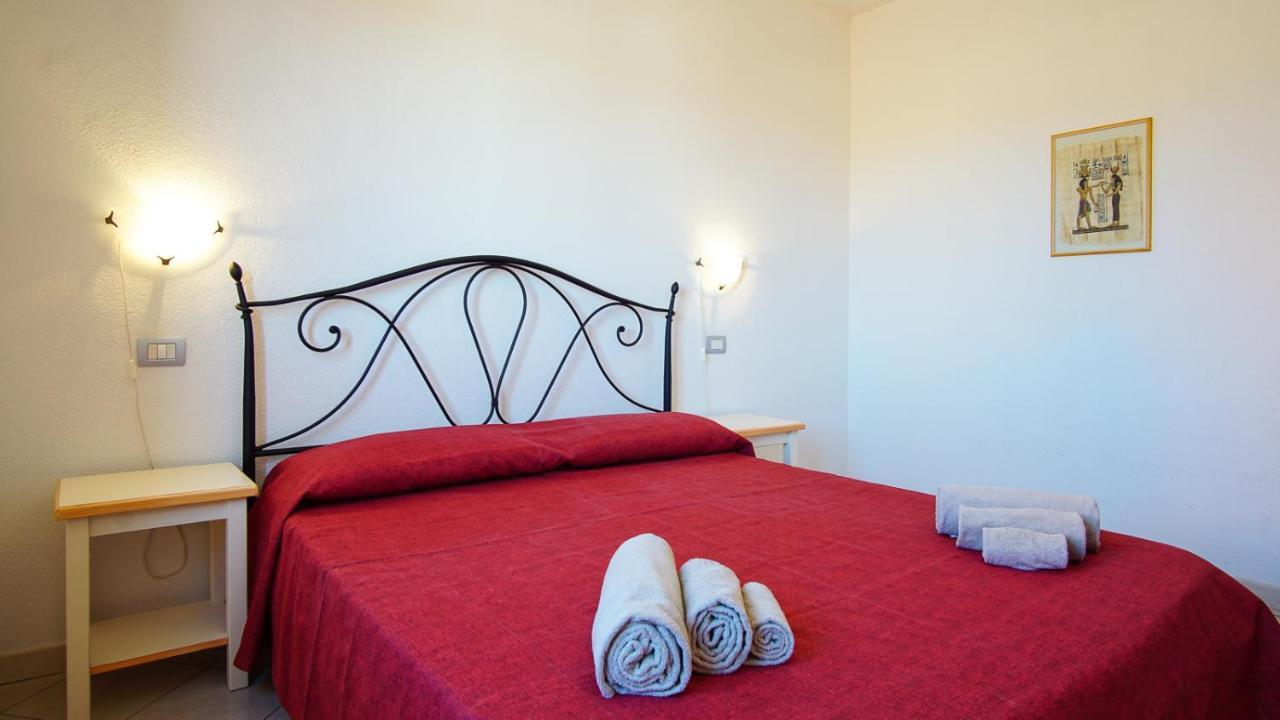 Carlo Felice Santa Teresa Gallura Exterior foto